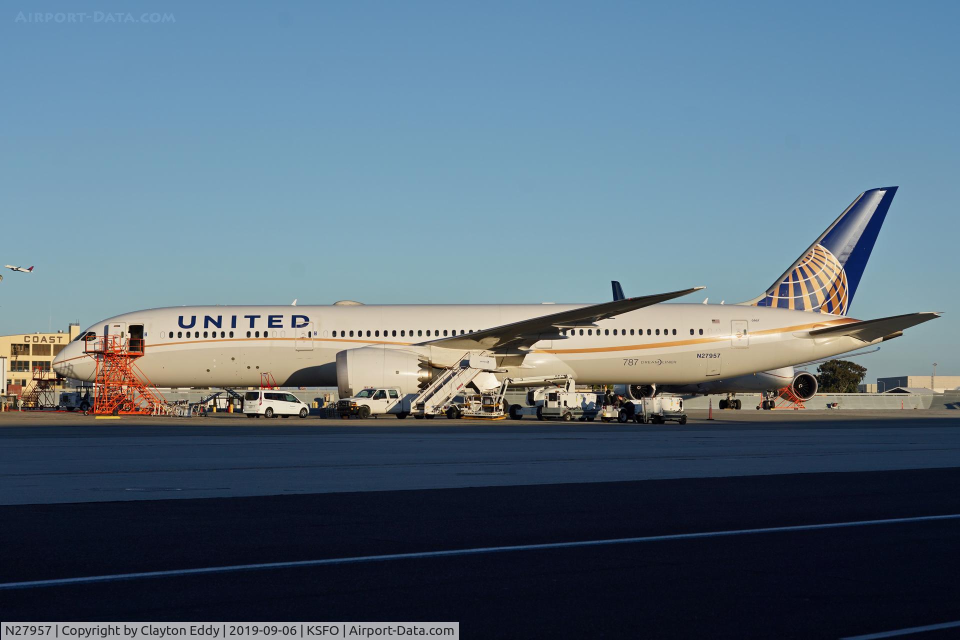 N27957, 2015 Boeing 787-9 Dreamliner C/N 36409, SFO 2019.