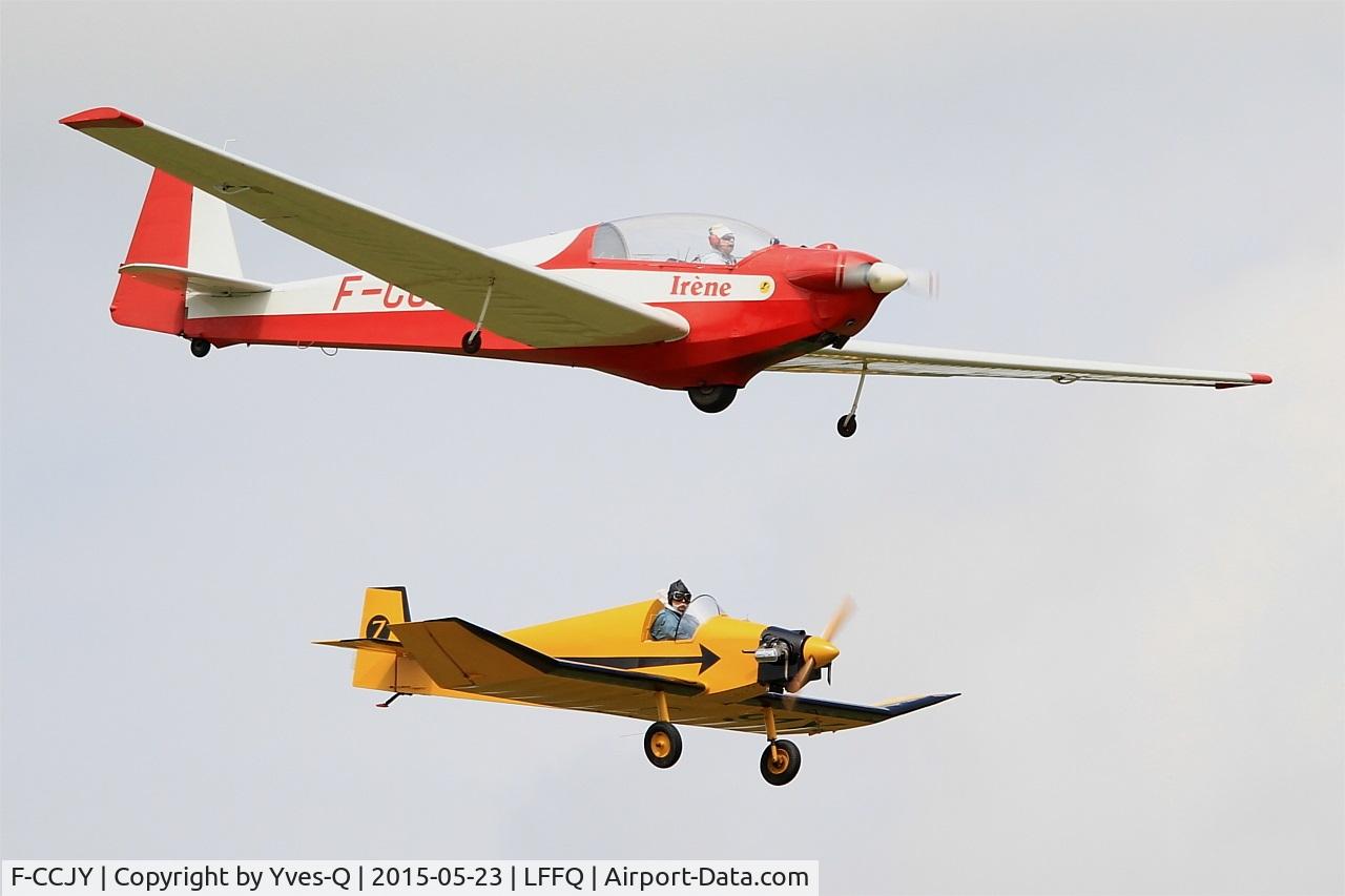 F-CCJY, 1974 Scheibe SF-28A Tandem-Falke Tandem Falke C/N 5763, Scheibe SF-28A Tandem Falke, On display, La Ferté-Alais airfield (LFFQ) Air show 2015
