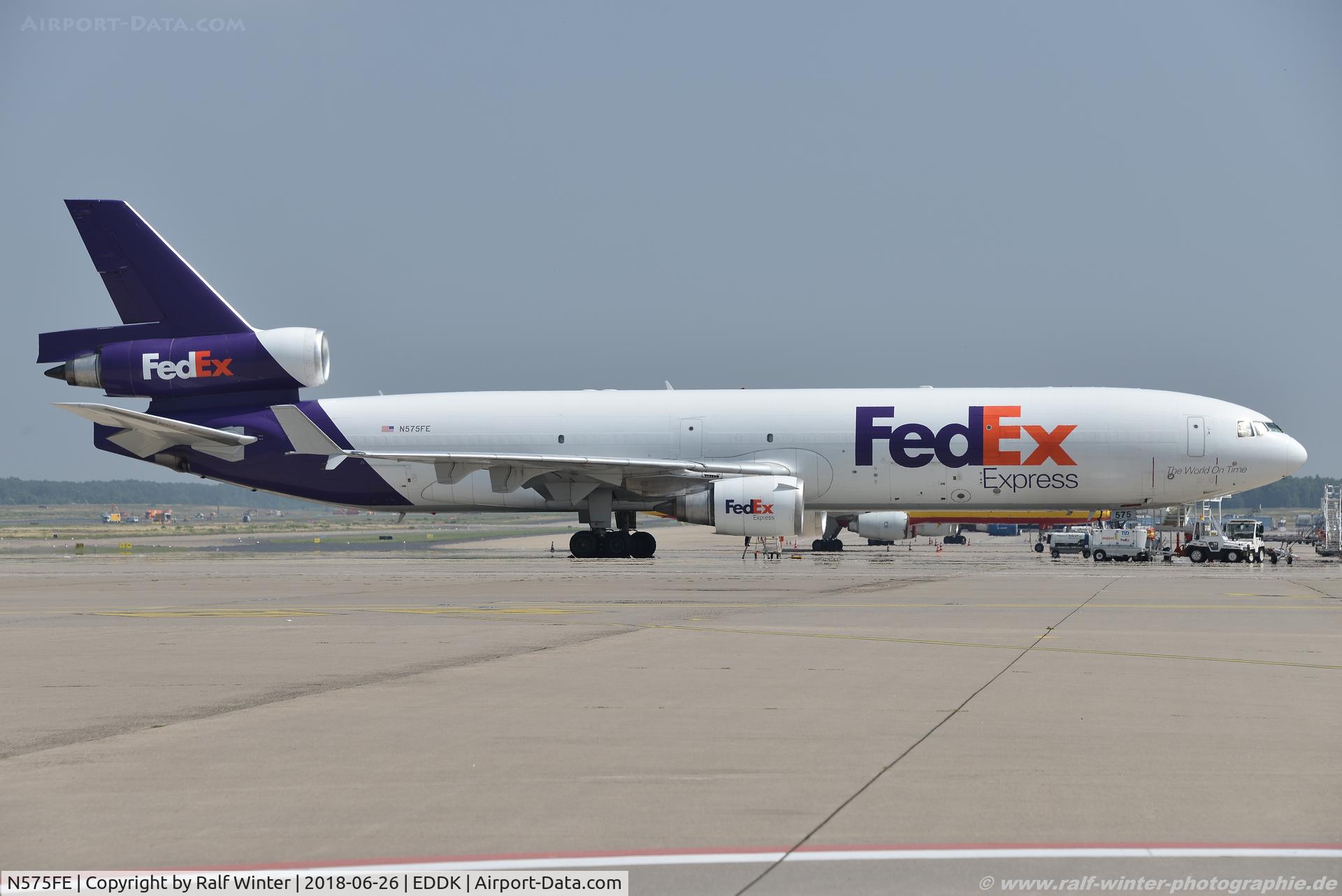 N575FE, 1992 McDonnell Douglas MD-11F C/N 48500, McDonnell Douglas MD-11F - FX FDX Federal Express 'Sonni' - 48500 - N575FE - 26.06.2018 - CGN