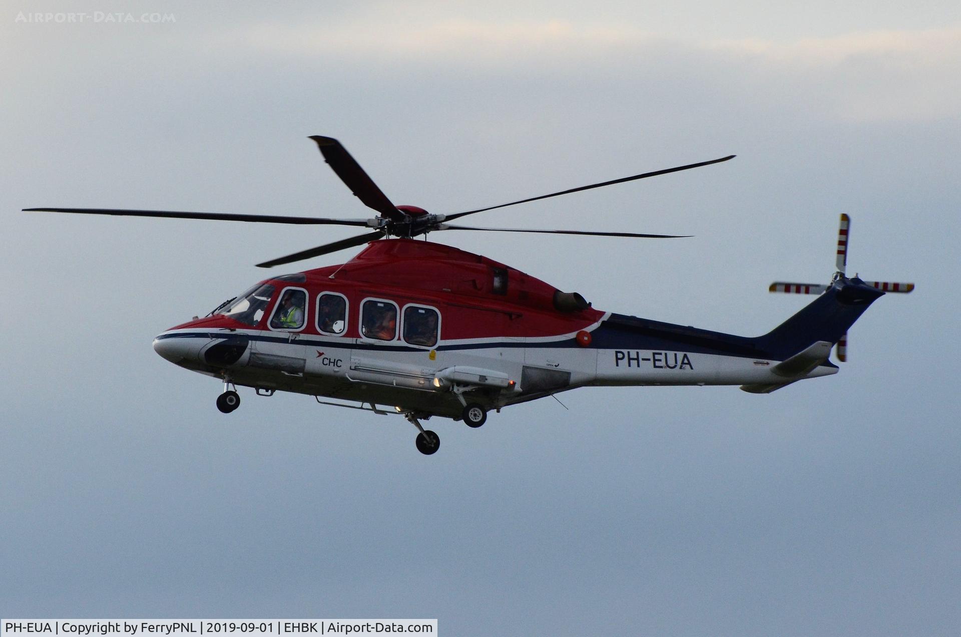 PH-EUA, 2007 AgustaWestland AW-139 C/N 31072, Era AW139 shuttling F1 fans from Spa to their car in MST.