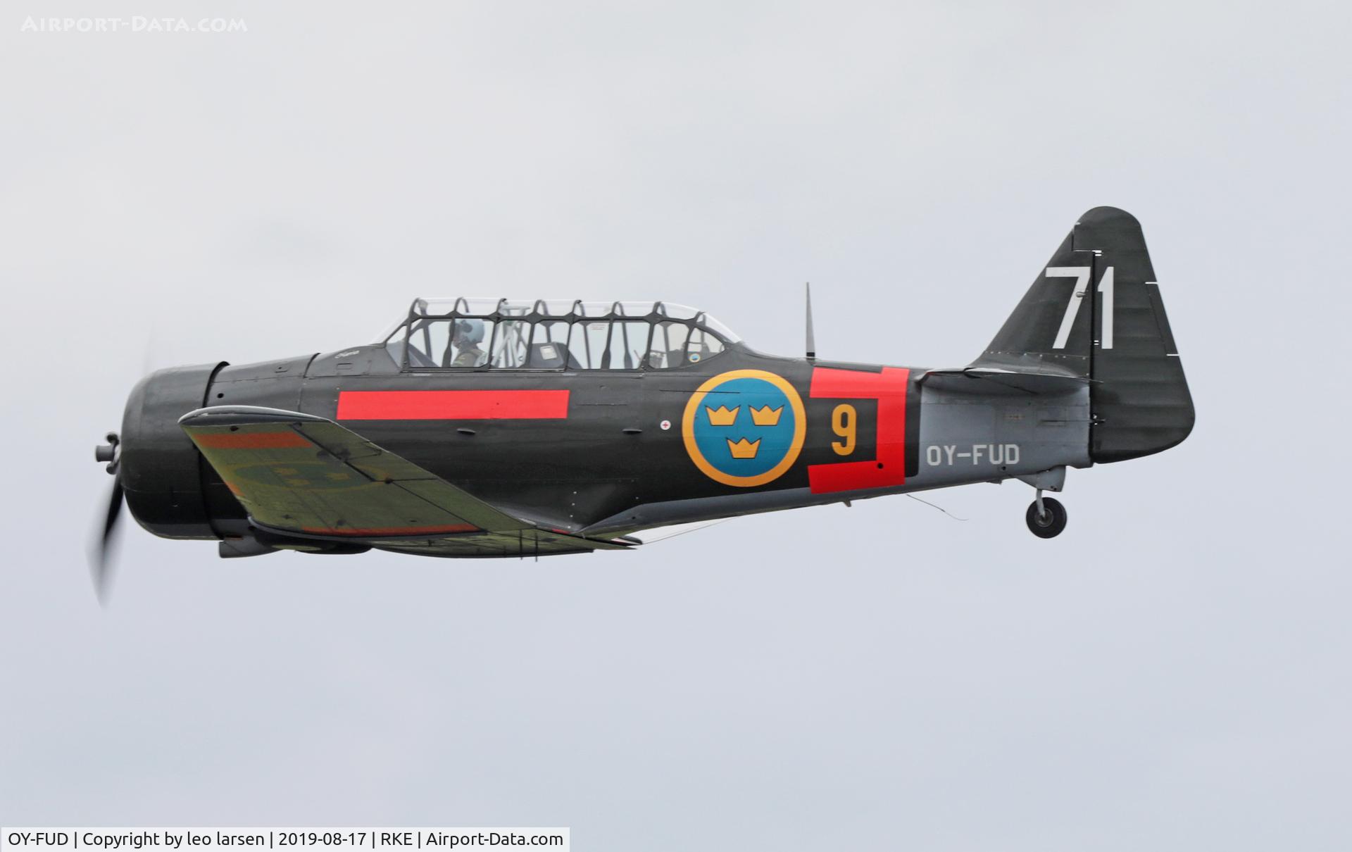 OY-FUD, 1942 Noorduyn AT-16 Harvard IIB C/N 14-486, Roskilde Air Show 17.8.2019