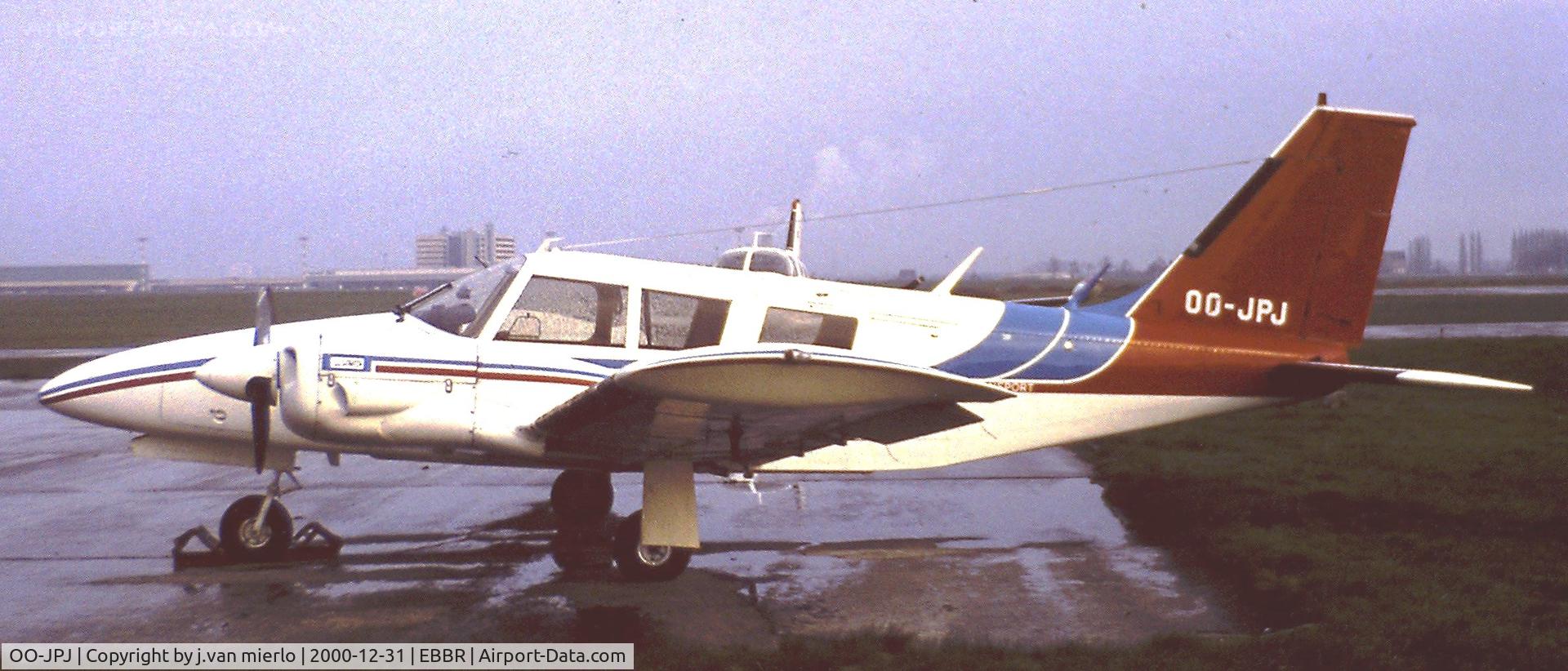 OO-JPJ, 1973 Piper PA-34-200 C/N 34-7350335, Brussels