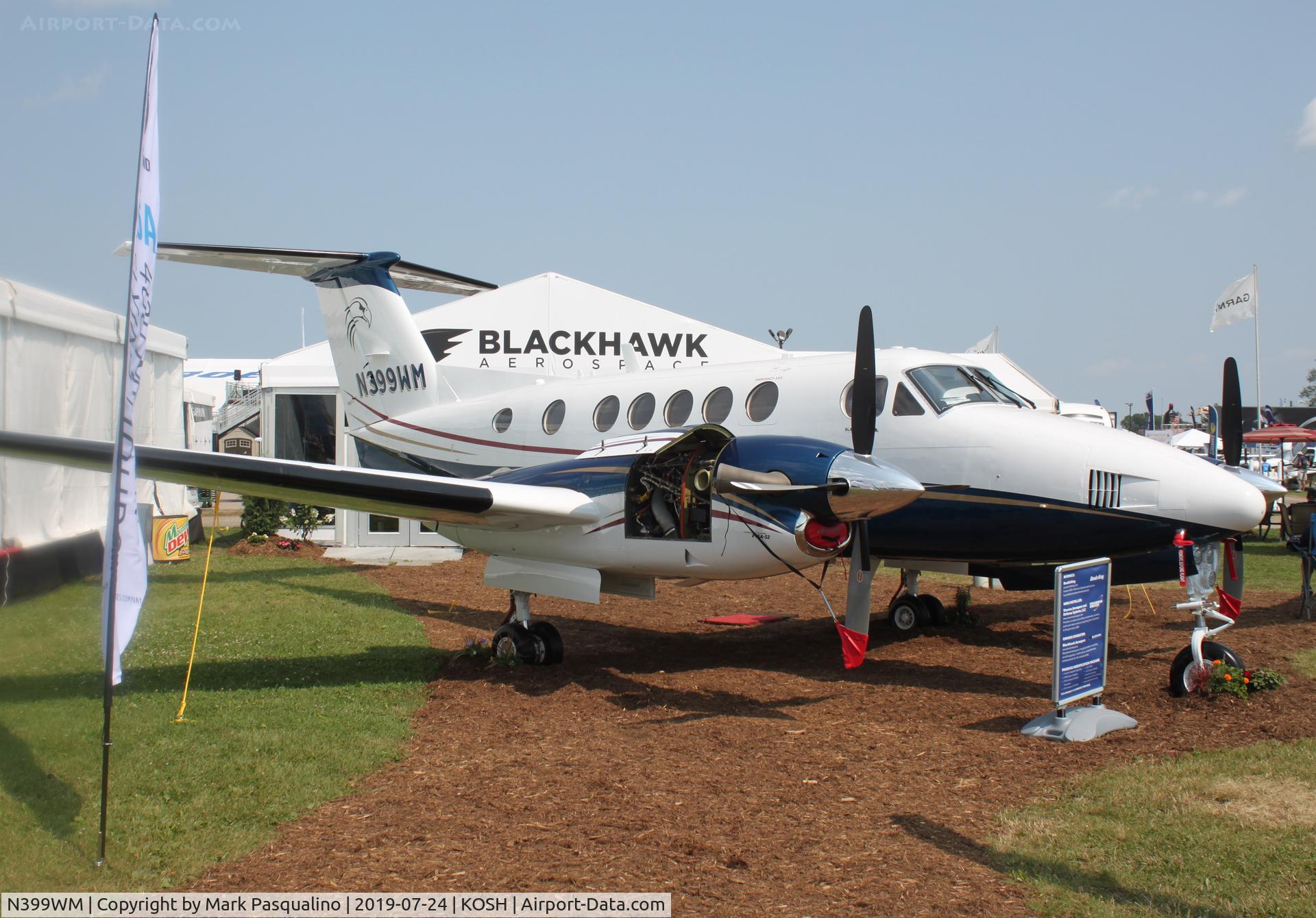 N399WM, 2001 Raytheon B200 Super King Air C/N BB-1747, Beech B200