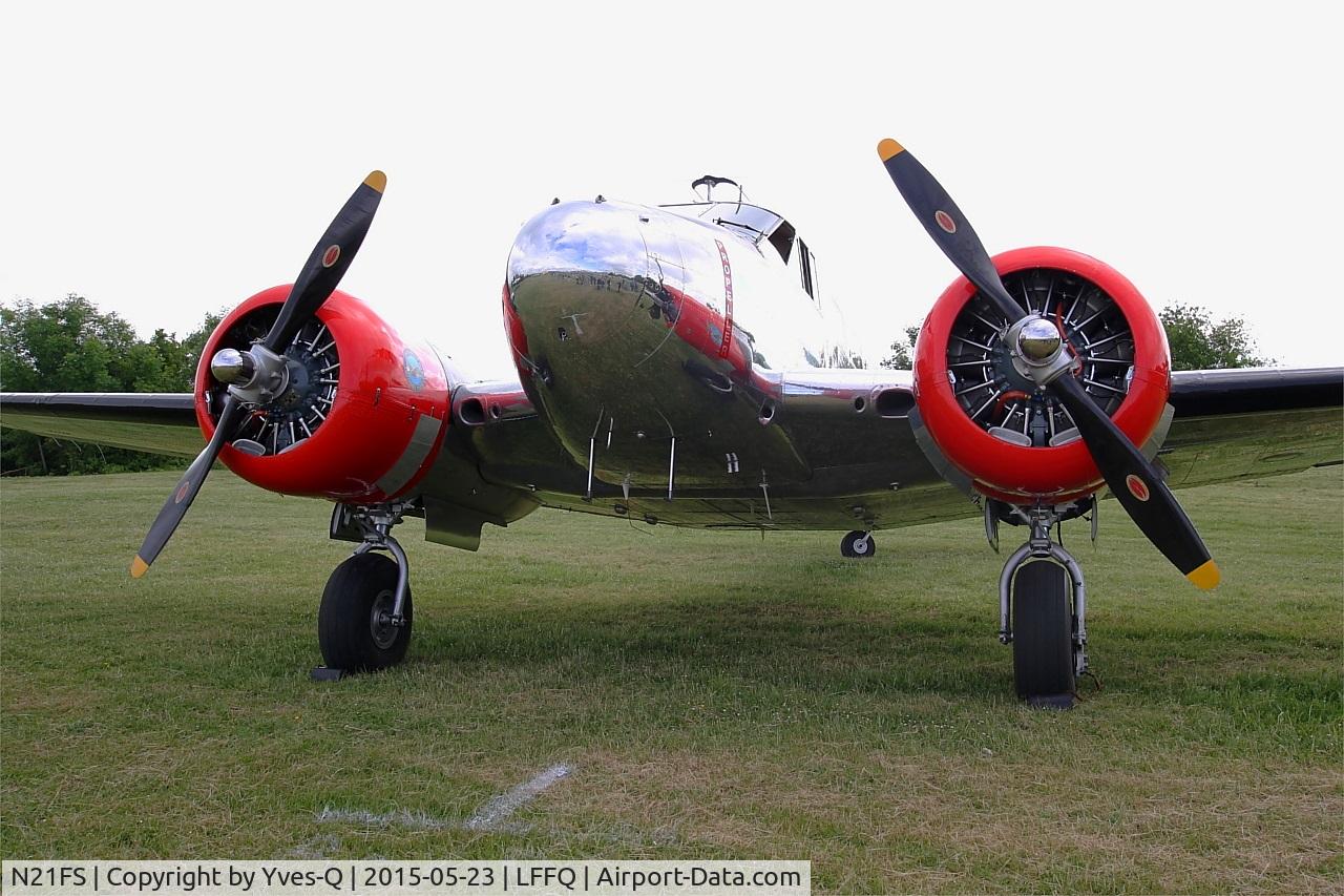 N21FS, 1952 Beech Expeditor 3NM C/N CA-138, Beech 3NM, Static display, La Ferté-Alais (LFFQ) Air show 2015