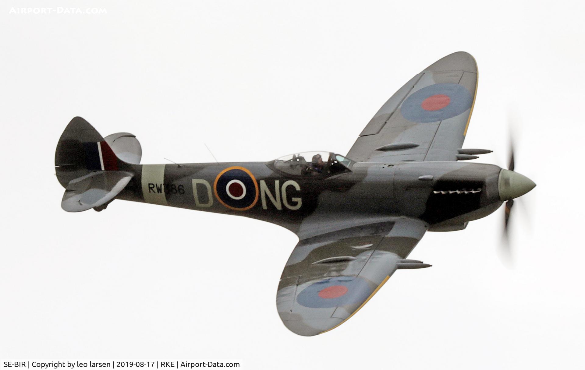 SE-BIR, 1945 Supermarine 361 Spitfire LF.XVIe C/N CBAF.IX.4644, Roskilde Air Show 17.8.2019
