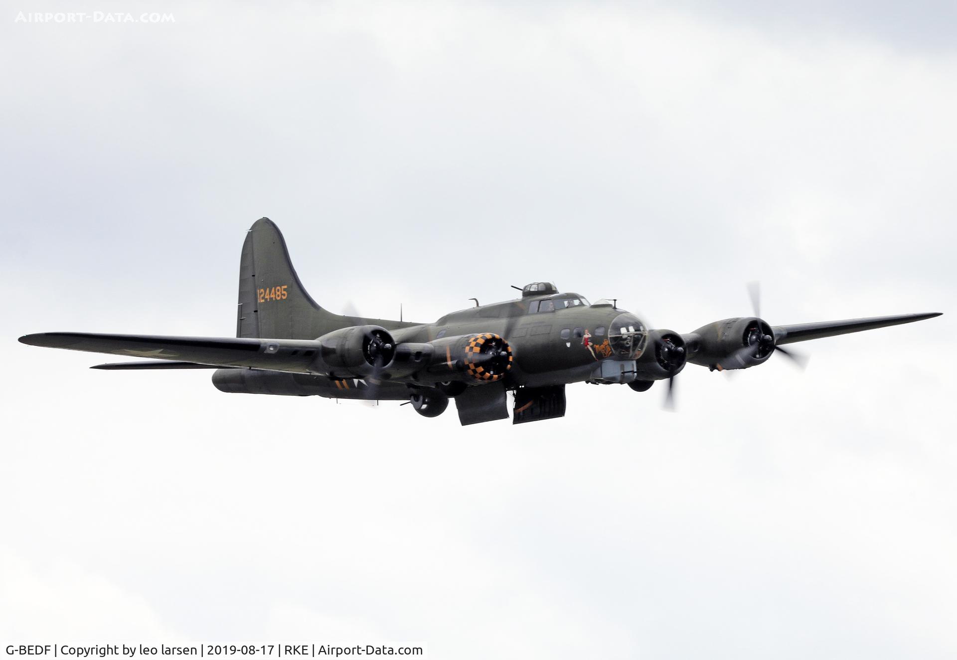 G-BEDF, 1944 Boeing B-17G Flying Fortress C/N 8693, Roskilde Air Show 17.8.2019 with Bomb door`s
open.