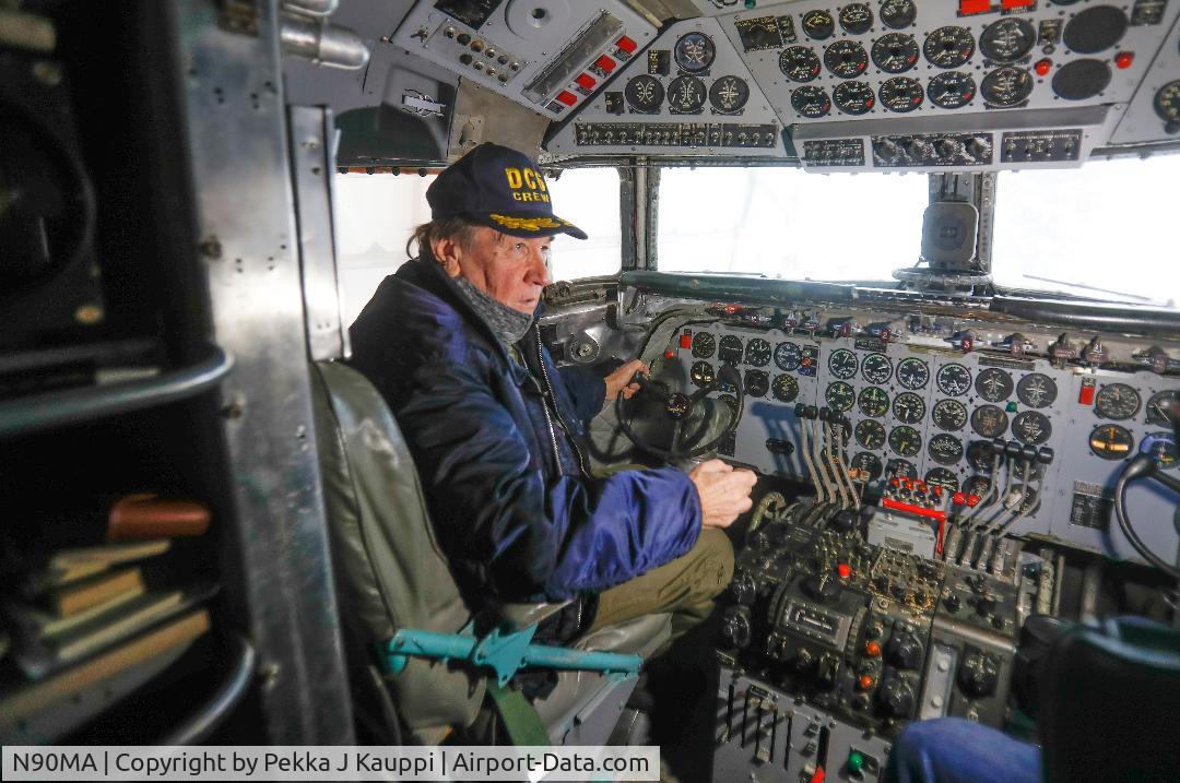 N90MA, 1949 Douglas DC-6 C/N 43128, Flight Deck restored...