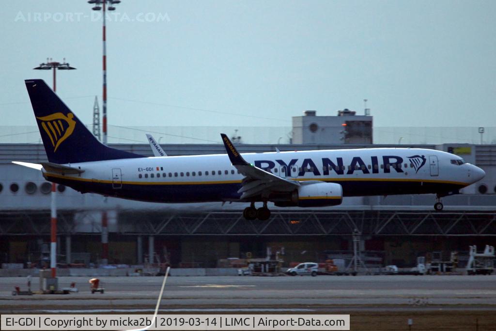 EI-GDI, 2017 Boeing 737-8AS C/N 44809, Landing