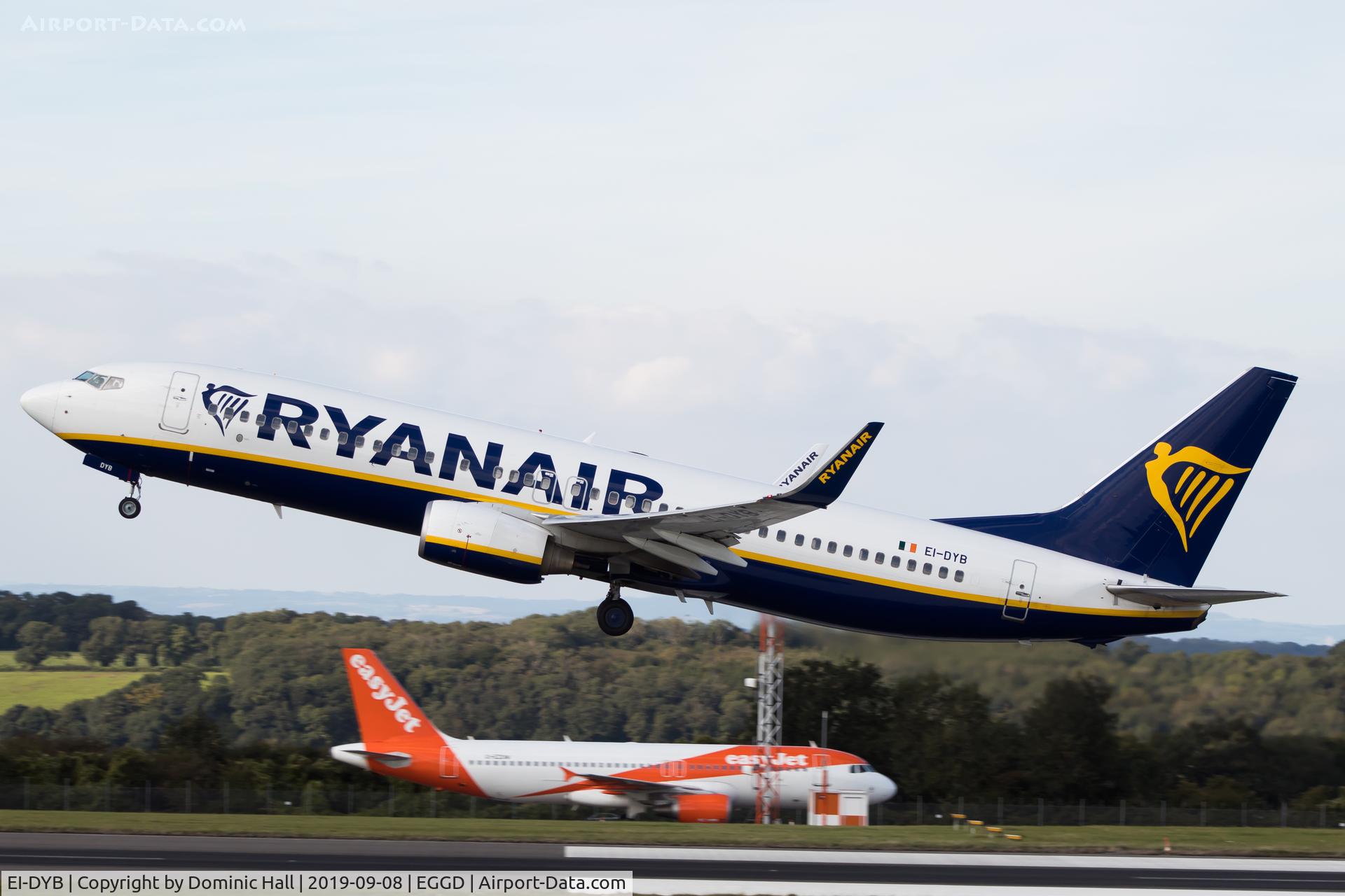 EI-DYB, 2008 Boeing 737-8AS C/N 33633, Departing RWY 27
