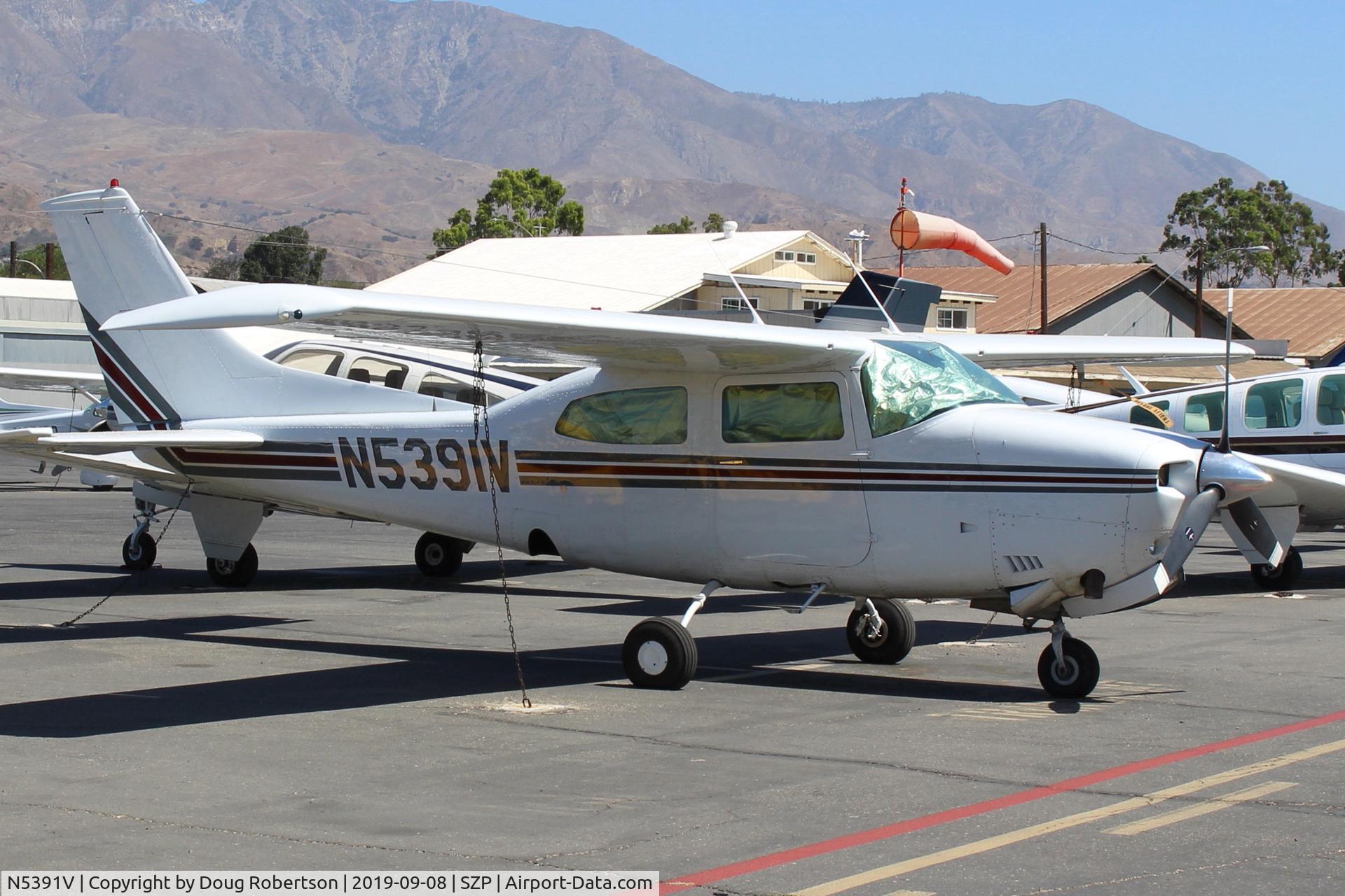 N5391V, 1975 Cessna T210L Turbo Centurion C/N 21060926, 1975 Cessna T210L TURBO CENTURION, Continental TSIO-520-R 310 Hp, on Transient Ramp