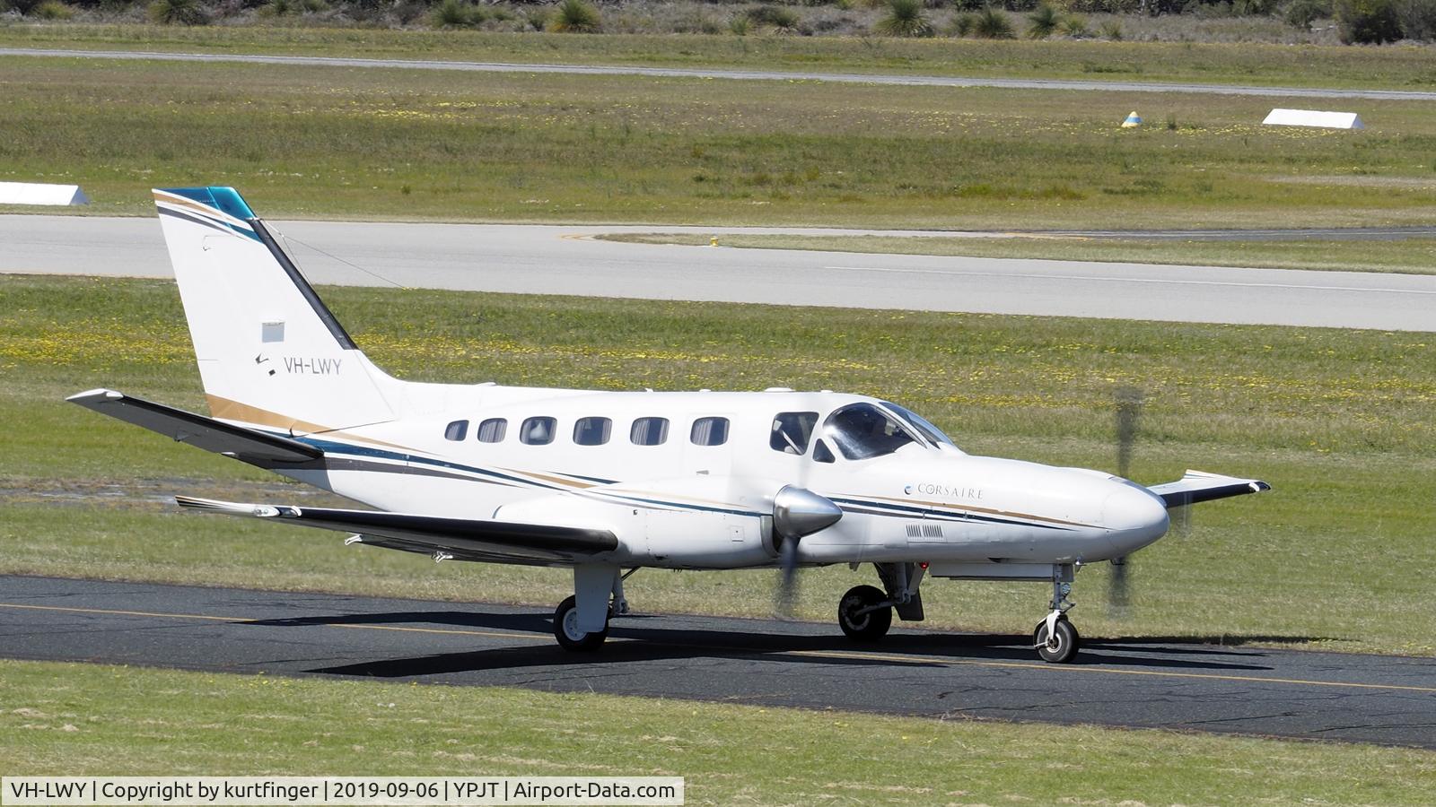 VH-LWY, 1981 Cessna 441 Conquest II C/N 441-0262, Cessna 441 Conquest II. VH-LWY YPJT 060919.