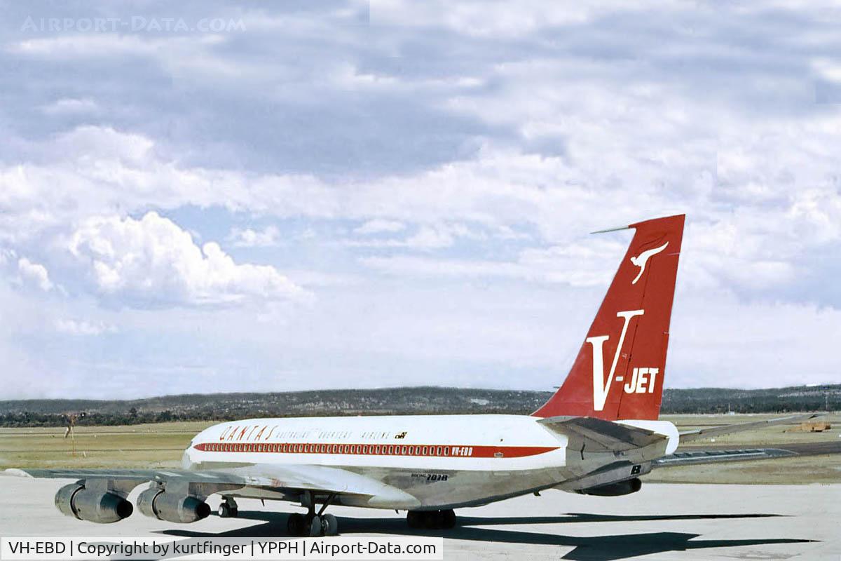 VH-EBD, 1959 Boeing 707-138B C/N 17699, Boeing 707-138B. Perth Airport 1960s (YPPH).