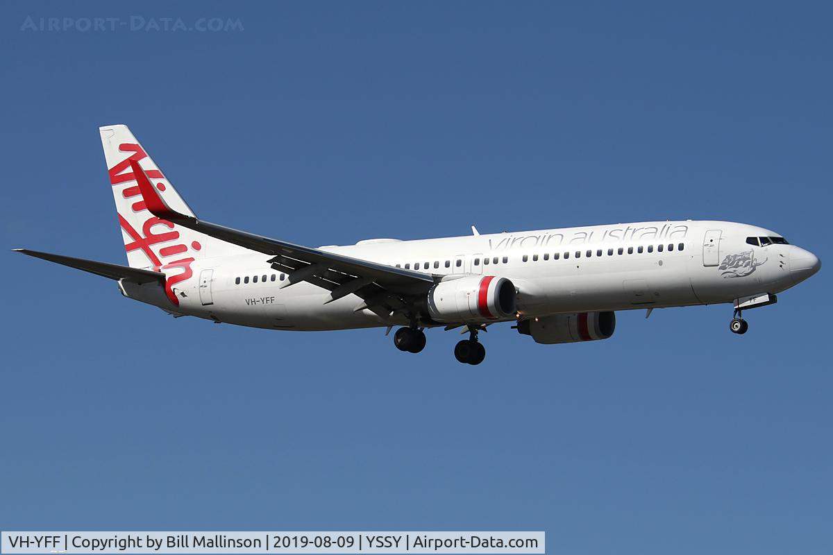 VH-YFF, 2011 Boeing 737-8FE C/N 40994, finals to 2-5