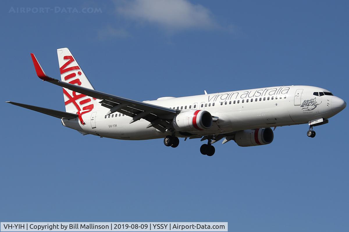 VH-YIH, 2012 Boeing 737-8FE C/N 38712, finals to 2-5