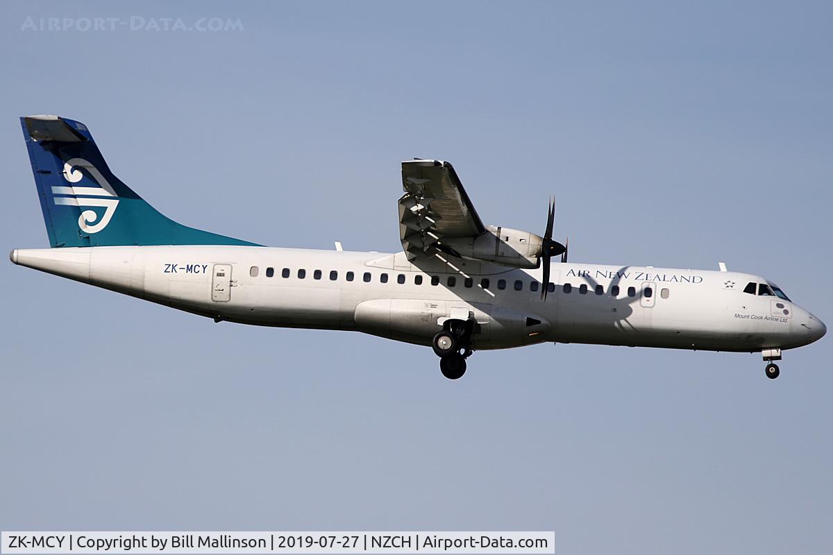ZK-MCY, 2003 ATR 72-212A C/N 703, in from WLG
