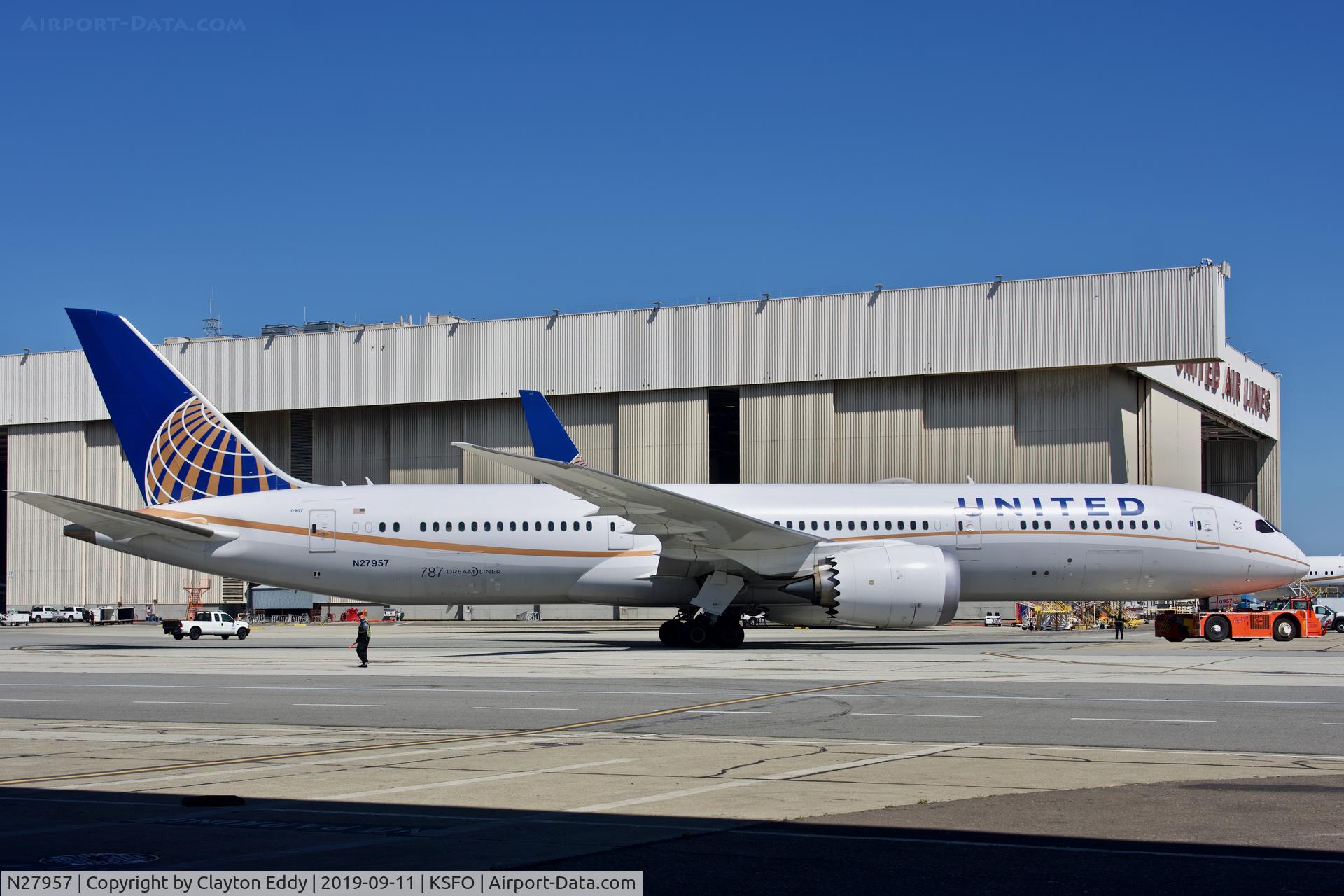 N27957, 2015 Boeing 787-9 Dreamliner C/N 36409, SFO 2019.