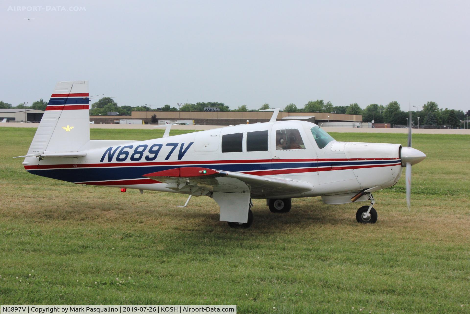 N6897V, 1975 Mooney M20F Executive C/N 22-1284, Mooney M20F