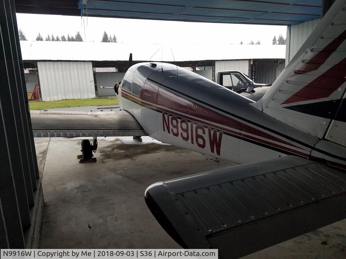 N9916W, 1967 Piper PA-28-140 C/N 28-23438, 67 Piper Cherokee