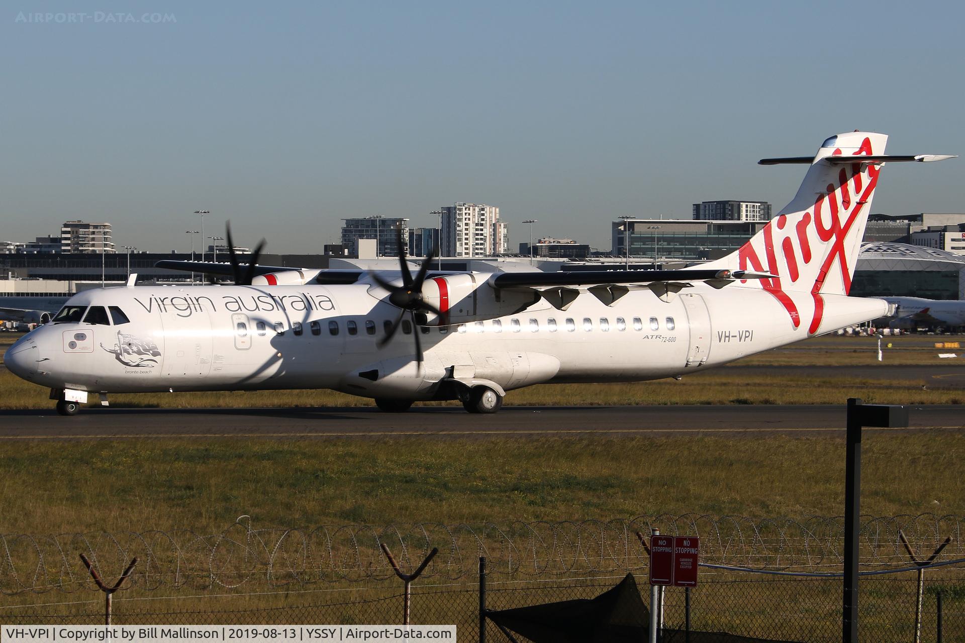 VH-VPI, 2013 ATR 72-600 (72-212A) C/N 1107, taxiing to 3-4R