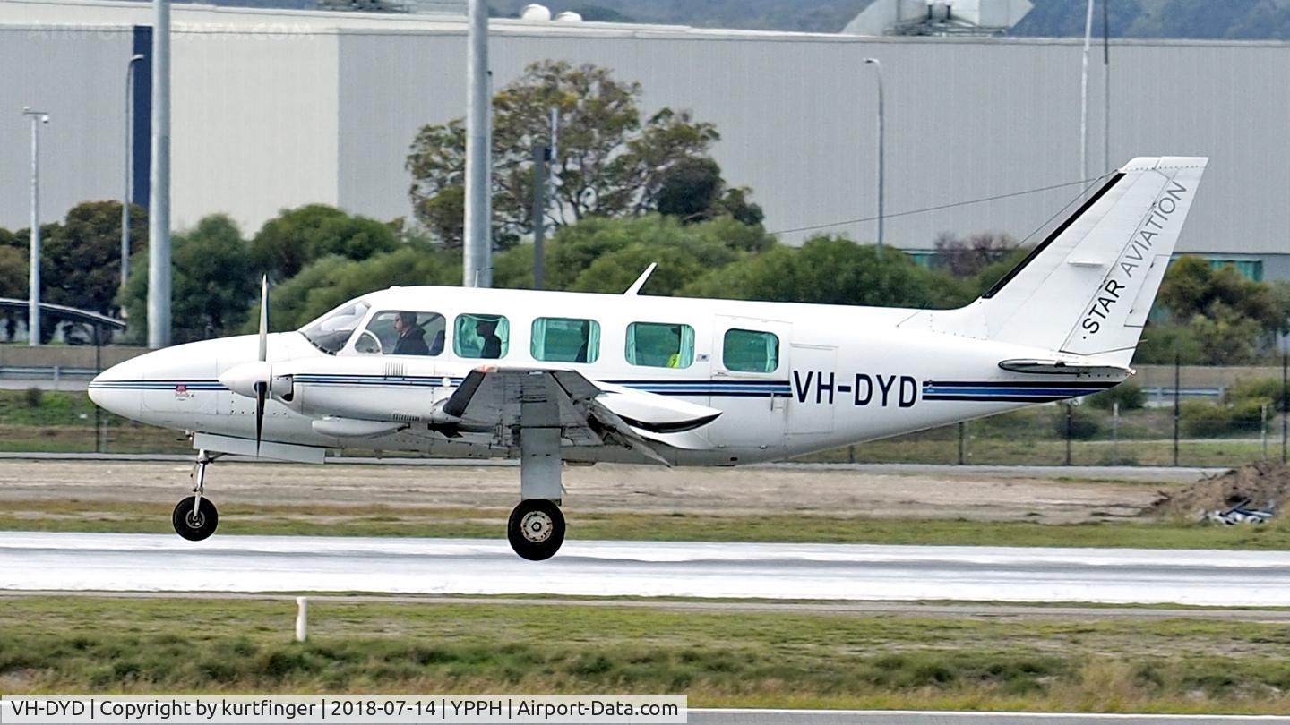 VH-DYD, 1976 Piper PA-31-350 Chieftain C/N 31-7652119, Piper PA-31-350 Star Aviation VH-DYD R03 YPPH 140718.