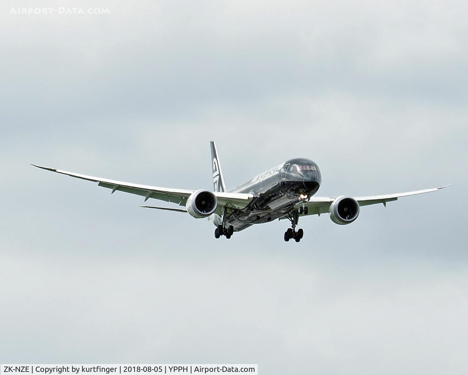 ZK-NZE, 2014 Boeing 787-9 Dreamliner C/N 34334, Boeing 787-9, Air New Zealand ZK-NZE final runway 21 YPPH 050818.