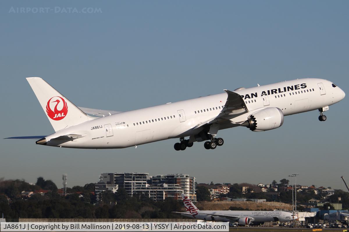 JA861J, 2013 Boeing 787-9 Dreamliner Dreamliner C/N 35422, off home