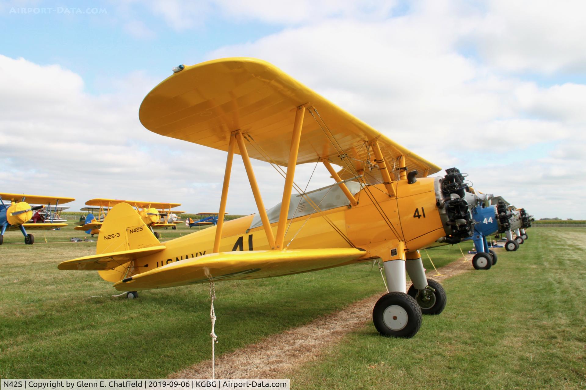 N42S, 1941 Boeing B75N1 C/N 75-1261, N2S-3 3834