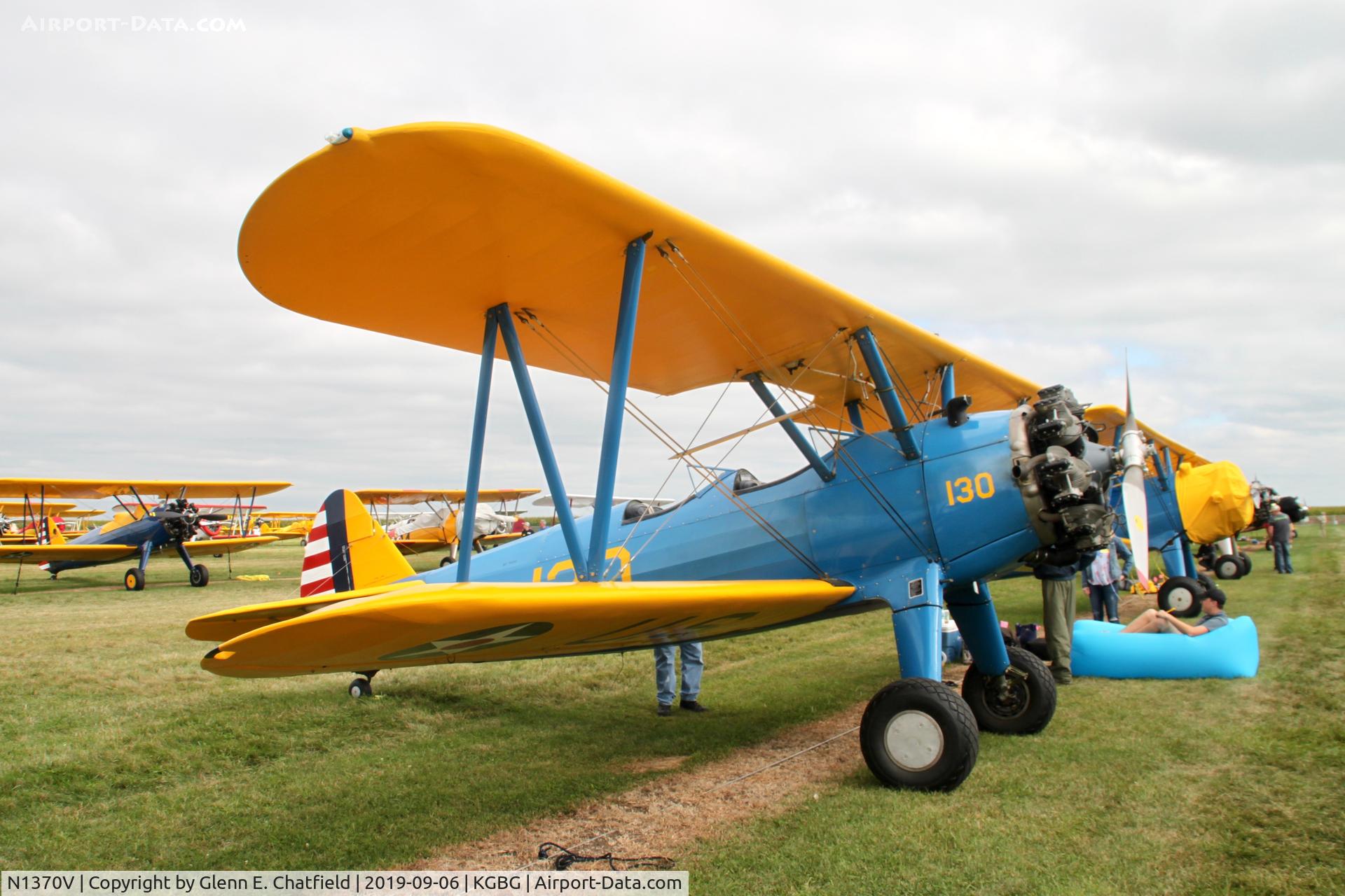 N1370V, 1943 Boeing E75 C/N 75-5185, N2S-5 61063
