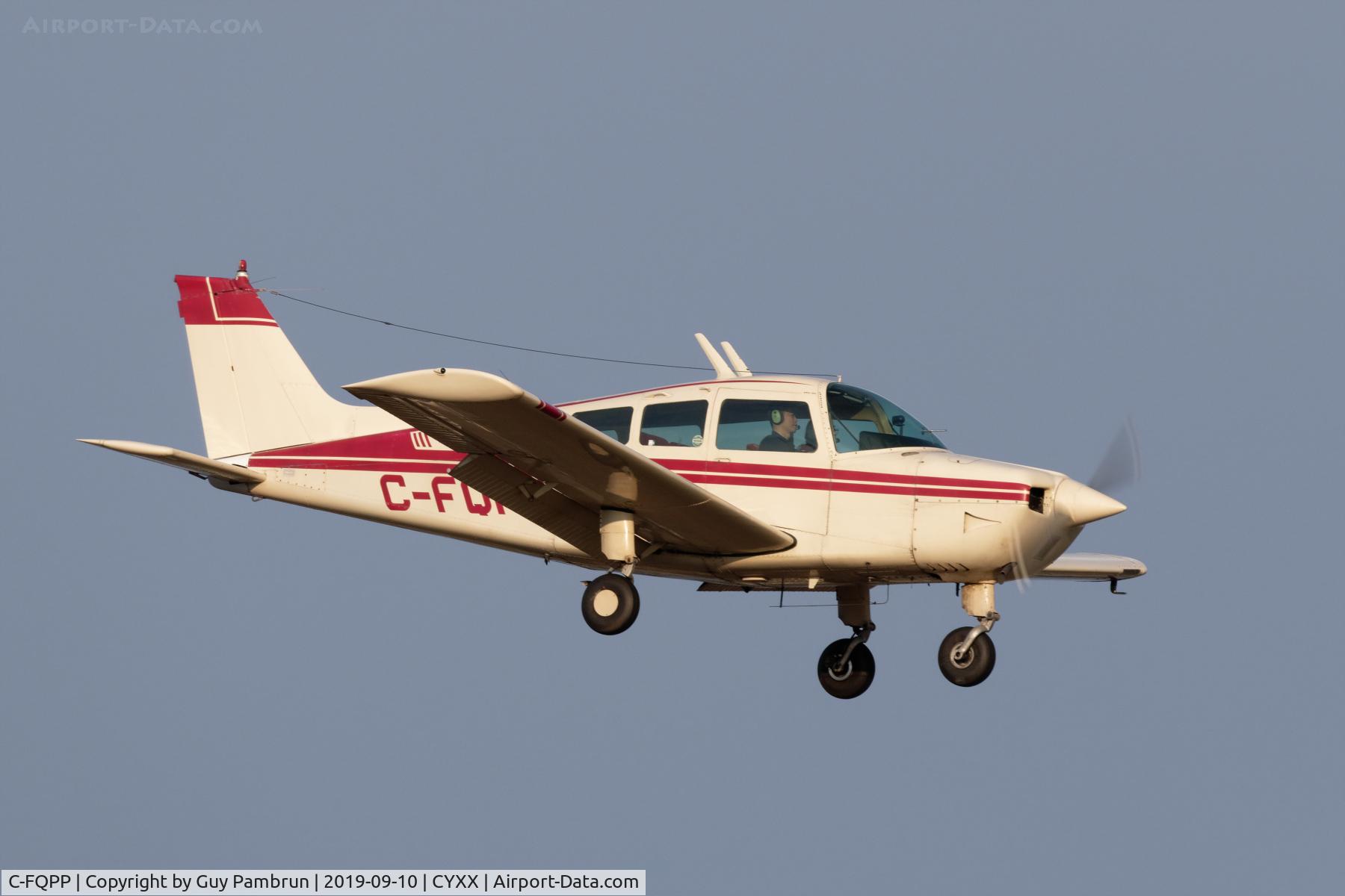 C-FQPP, 1971 Beech C23 Sundowner 180 Sundowner 180 C/N M-1316, Landing
