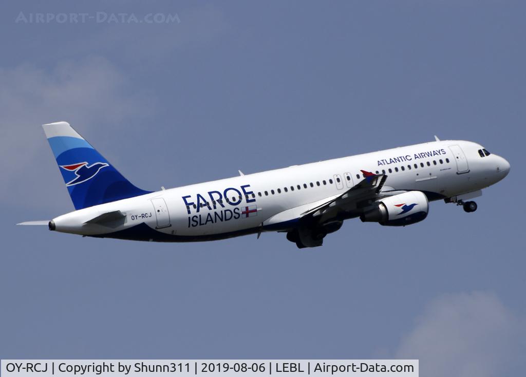 OY-RCJ, 2016 Airbus A320-214 C/N 7465, Taking off from rwy 07R