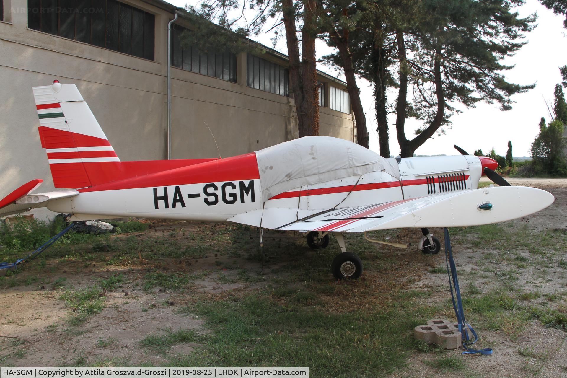 HA-SGM, 1985 Zlin Z-142 C/N 0419, LHDK - Dunakeszi Airport, Hungary