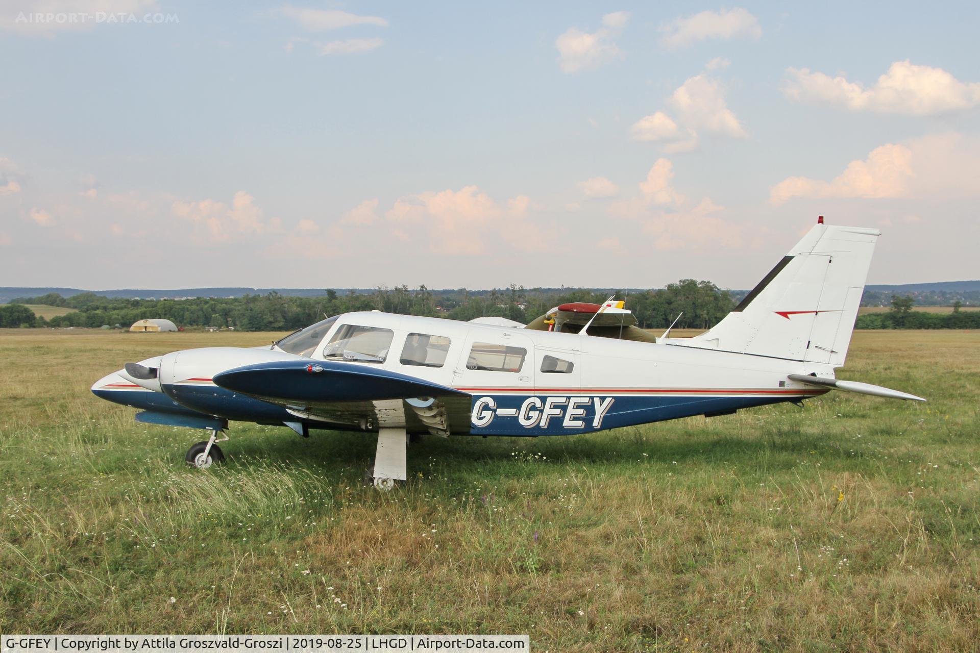 G-GFEY, 1978 Piper PA-34-200T Seneca II C/N 34-7870343, LHGD - Gödöllö Airport, Hungary