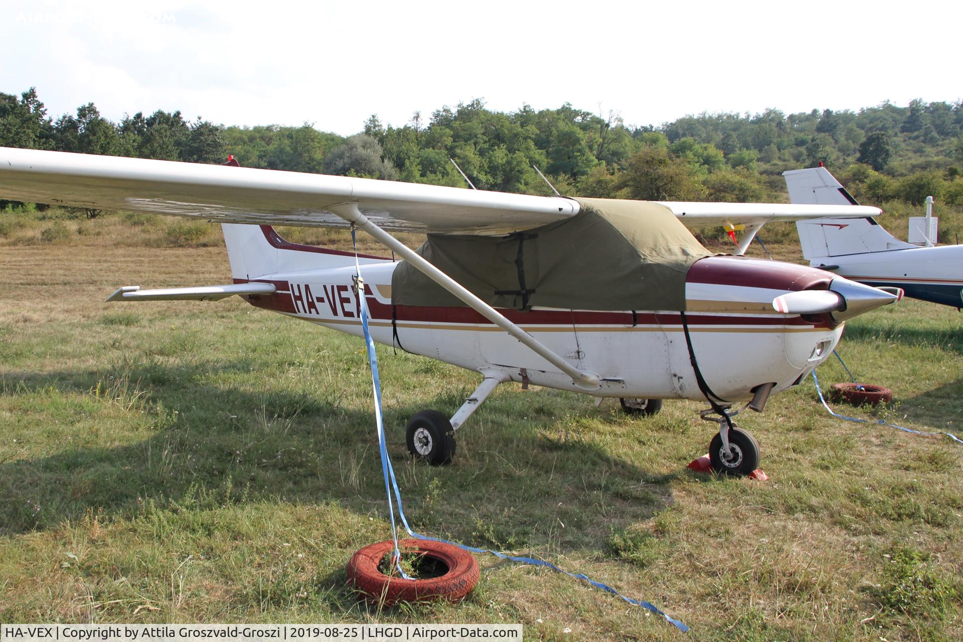 HA-VEX, Cessna 172N C/N 17273261, LHGD - Gödöllö Airport, Hungary
