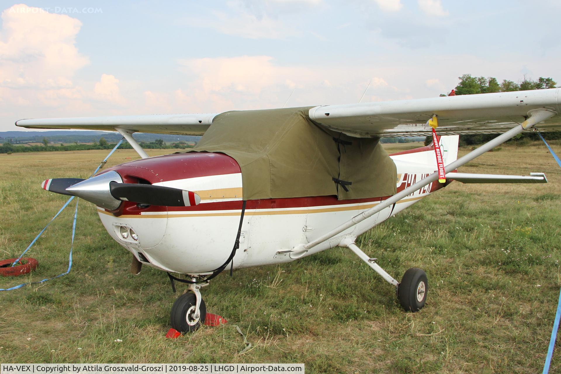 HA-VEX, Cessna 172N C/N 17273261, LHGD - Gödöllö Airport, Hungary