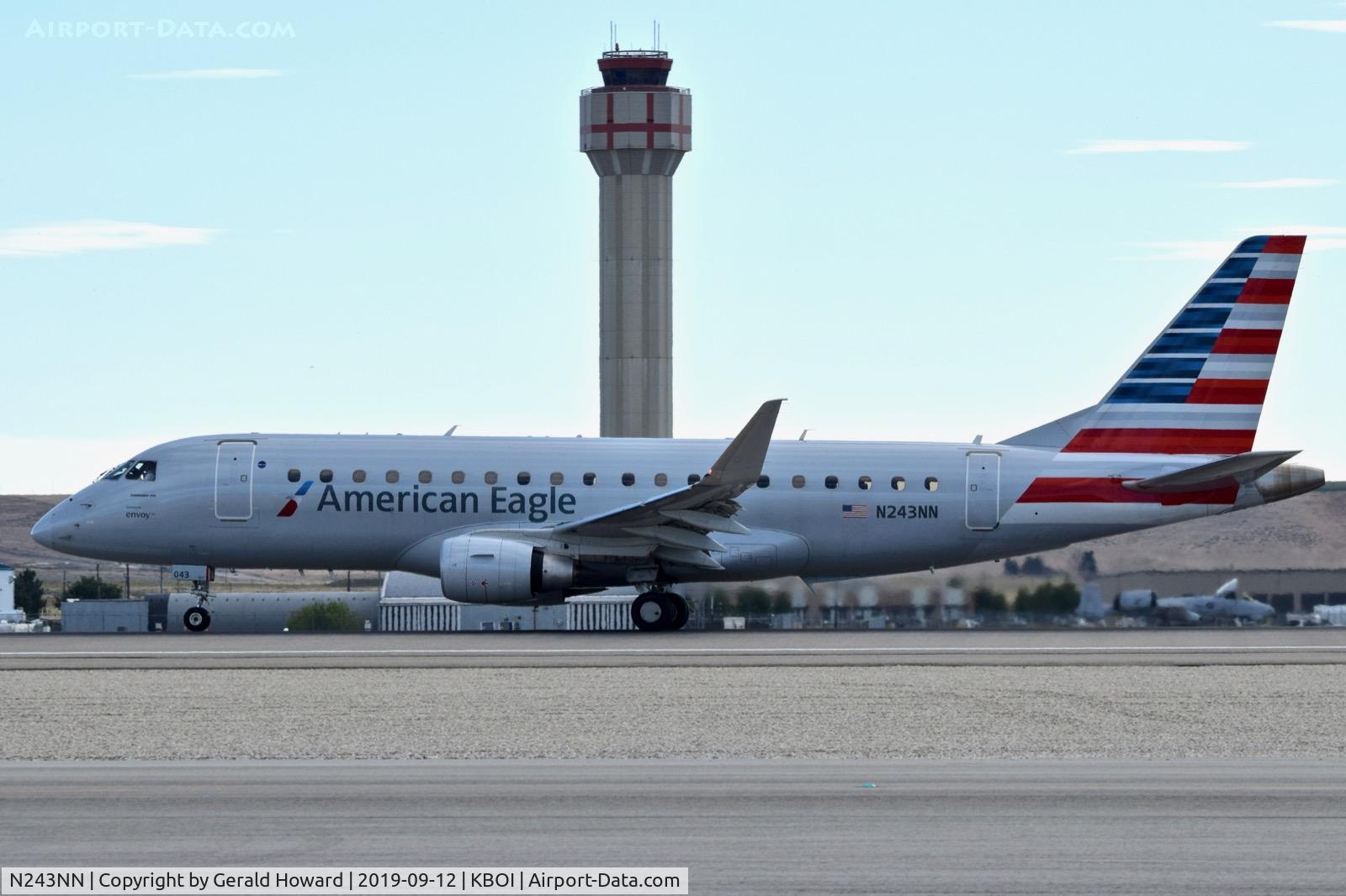 N243NN, 2016 Embraer 175LR (ERJ-170-200LR) C/N 17000604, Take off on RWY 10L.