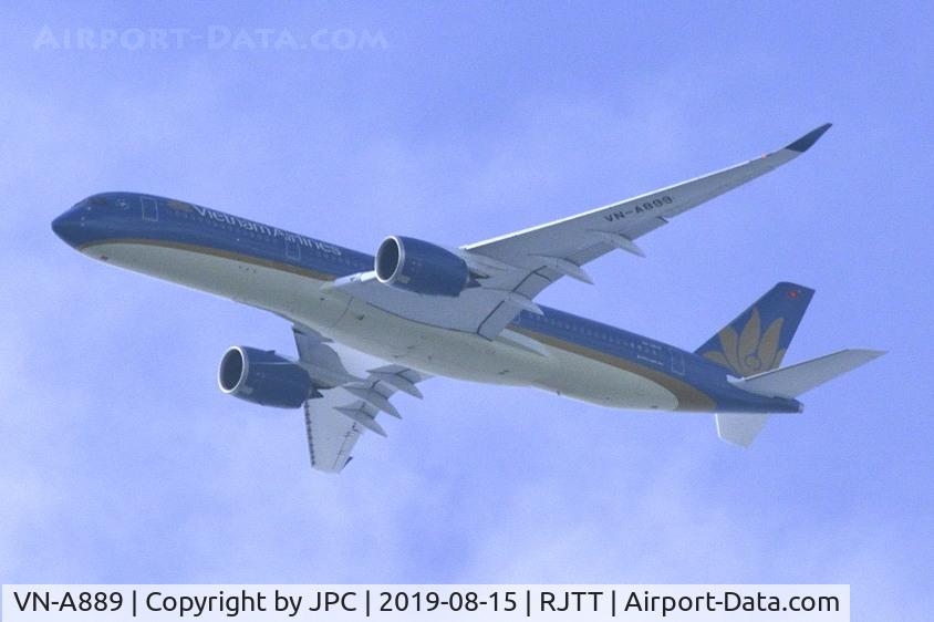 VN-A889, 2015 Airbus A350-941 C/N 17, Exiting the clouds
