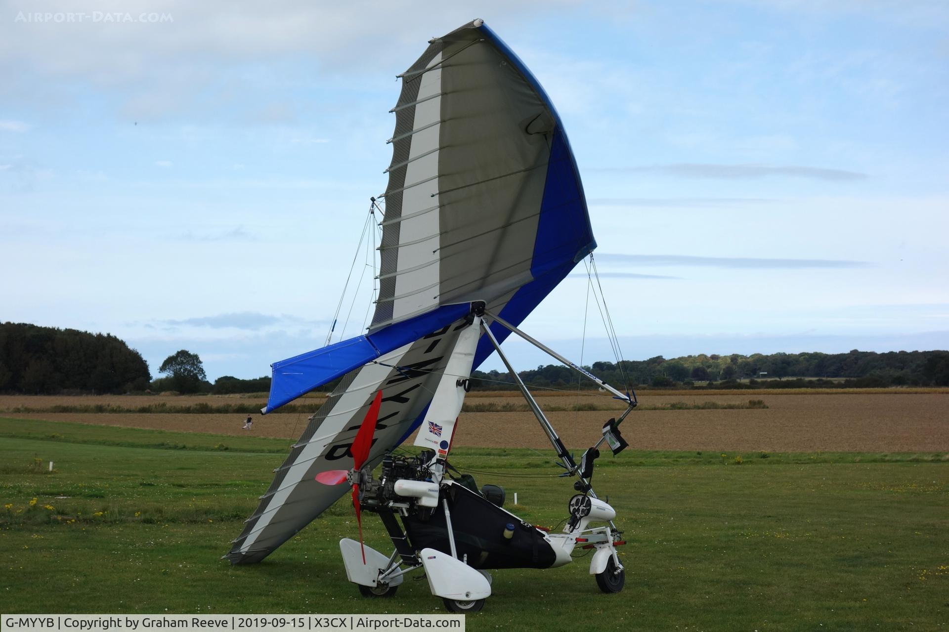 G-MYYB, 1995 Pegasus Quantum 15 C/N 7079, Parked at Northrepps.