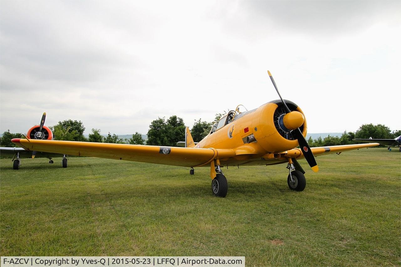 F-AZCV, 1951 North American T-6G Texan C/N 182-143, North American T-6G Texan, Static display, La Ferté-Alais airfield (LFFQ) Air show 2015