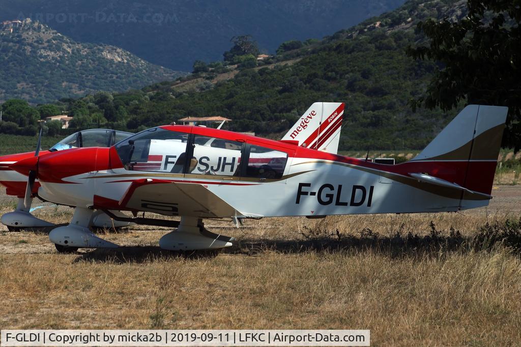 F-GLDI, Robin DR-400-140B Major C/N 2086, Parked. New painting