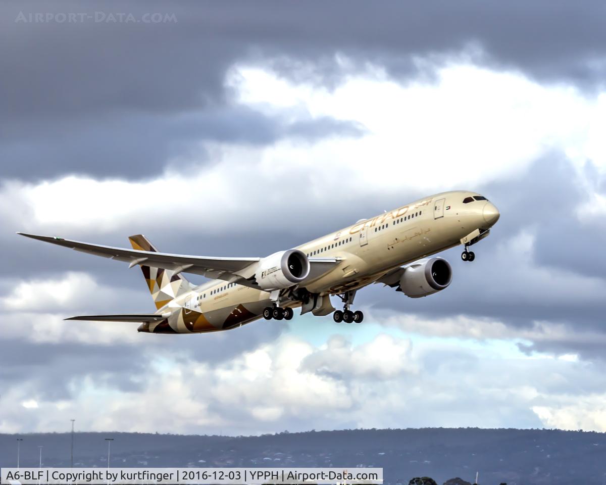 A6-BLF, 2016 Boeing 787-9 Dreamliner Dreamliner C/N 39651, Boeing B789. Etihad Airways A6-BLF departed runway 21, YPPH 31216.