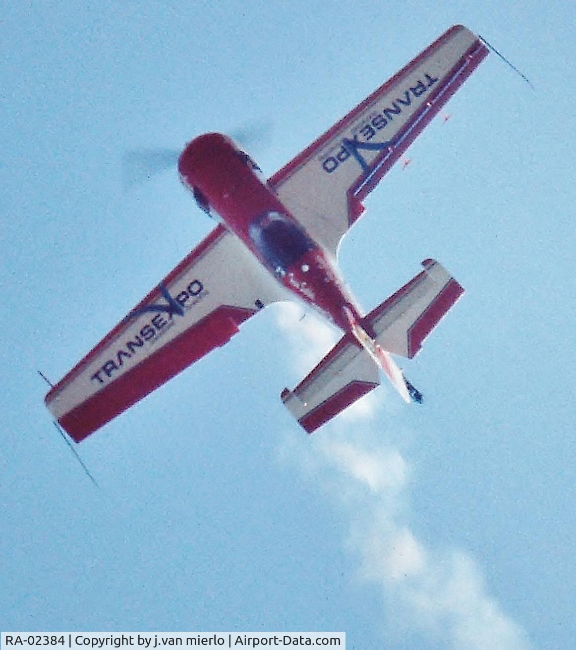 RA-02384, Sukhoi SU-26M2 C/N 86-10, Moorsele air show