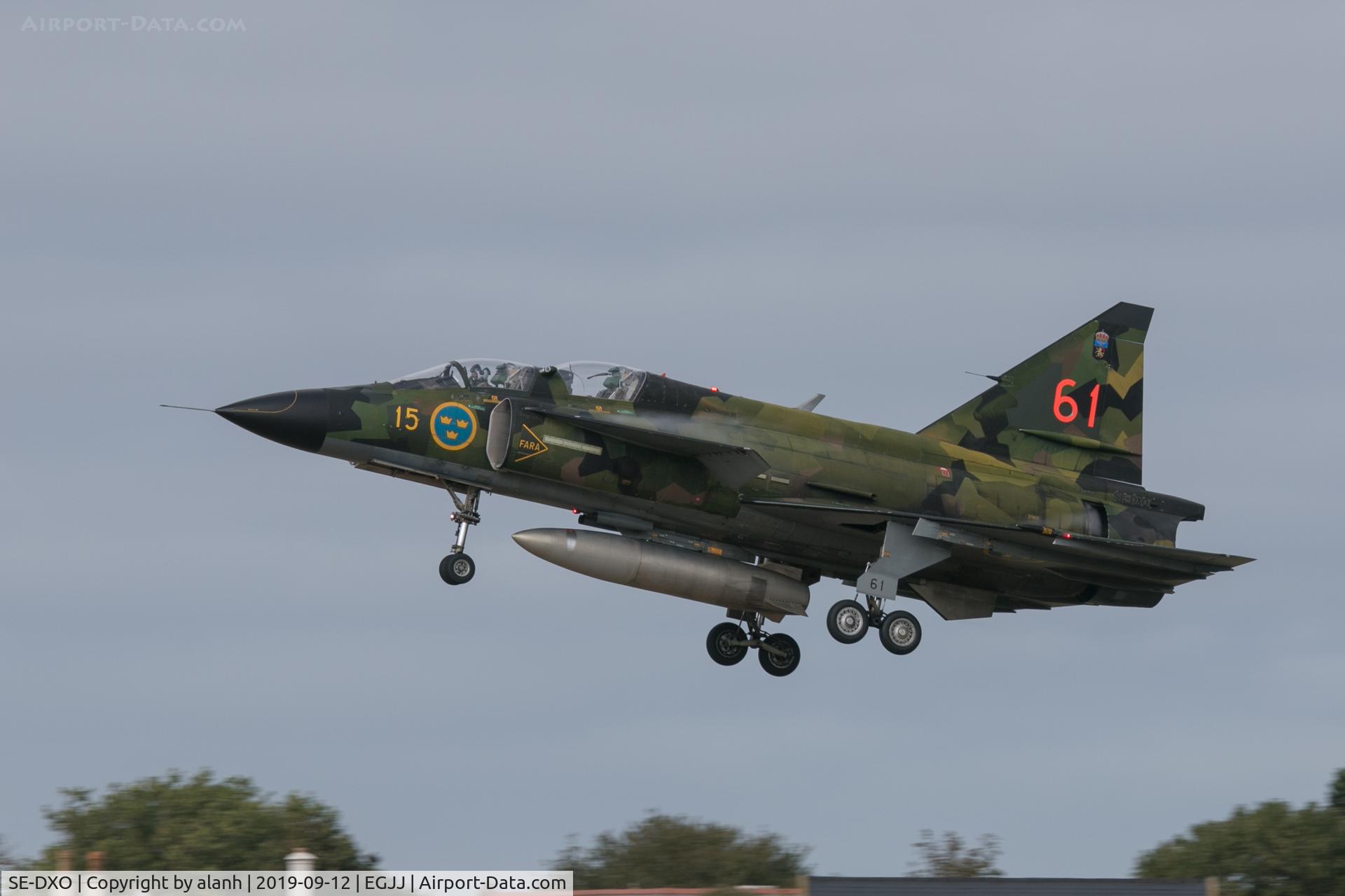 SE-DXO, Saab Sk37E Viggen C/N 37809, Landing after displaying at Jersey airshow 2019