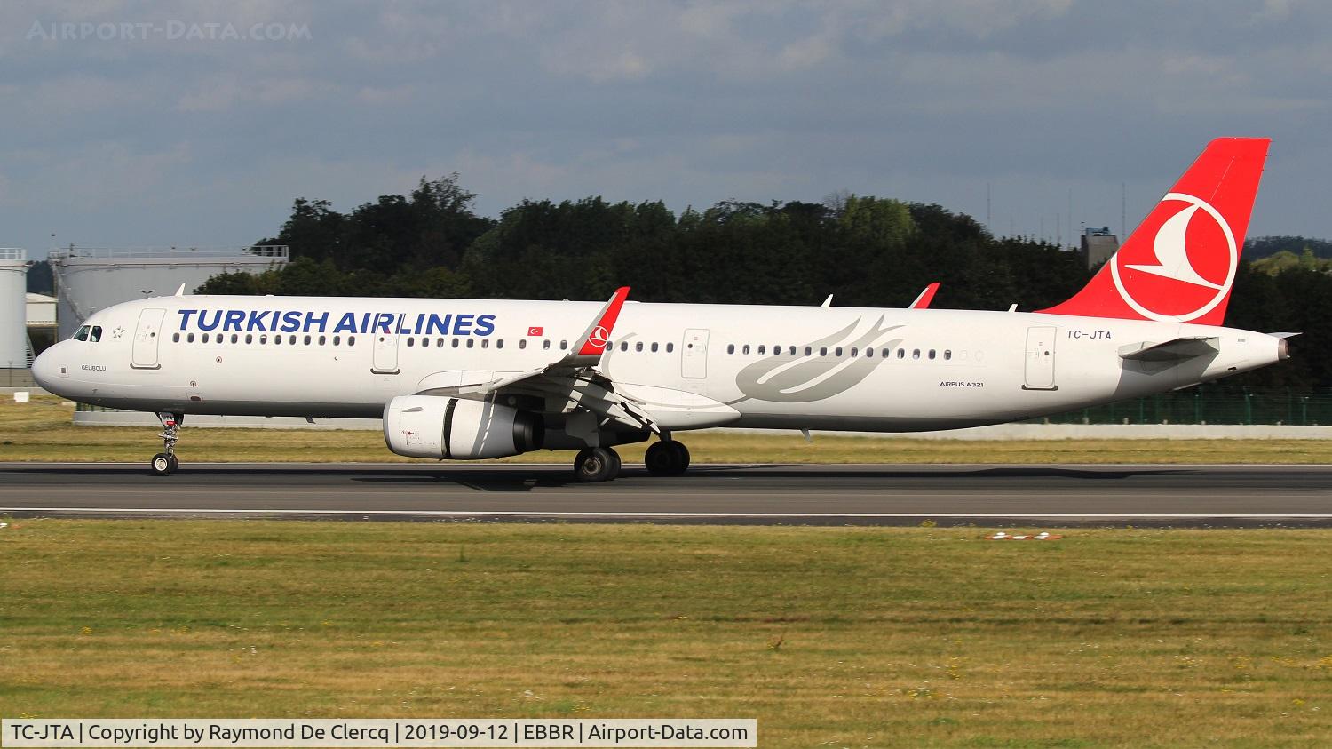 TC-JTA, 2015 Airbus A321-231 C/N 6781, Landing at Brussels Airport.