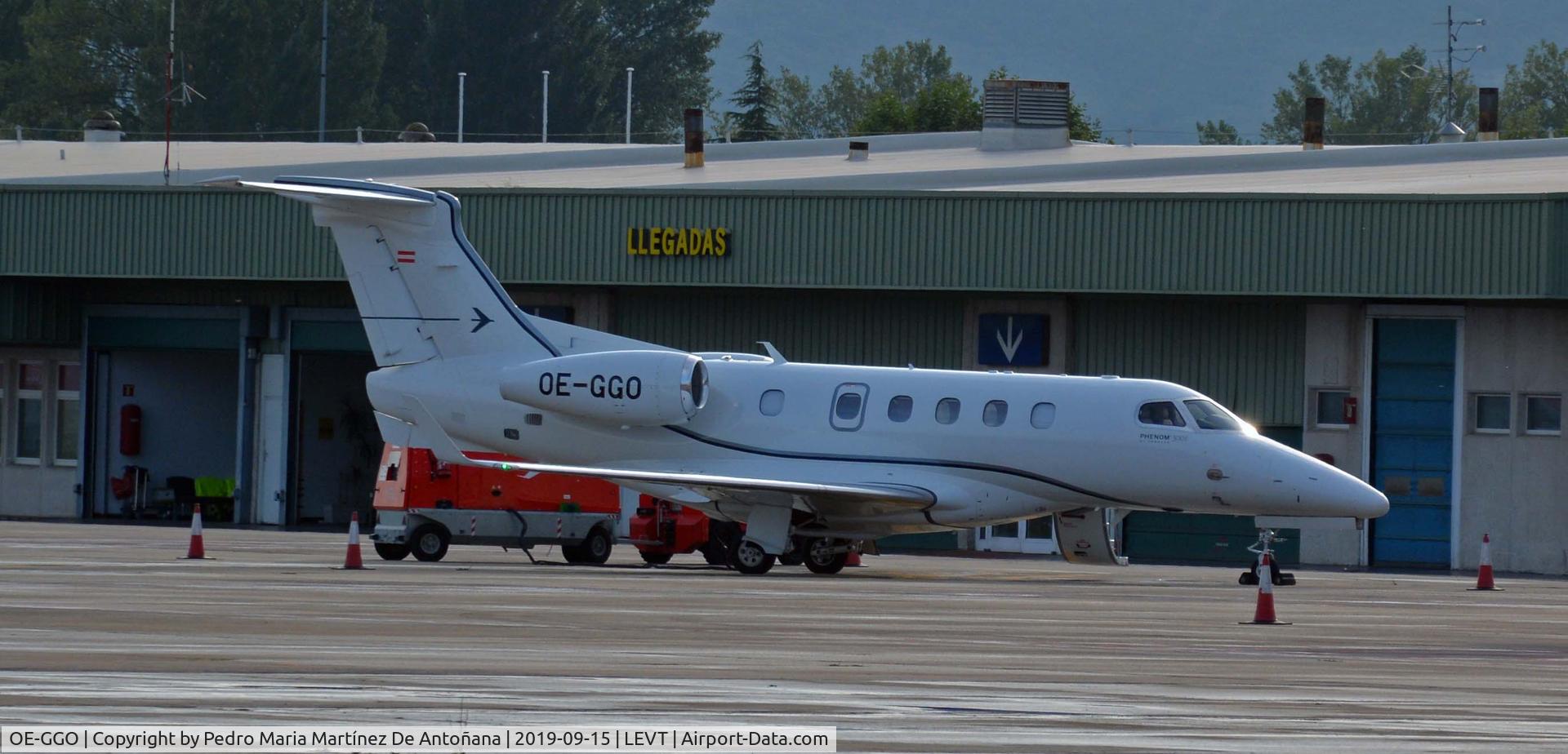 OE-GGO, 2018 Embraer EMB-505 Phenom 300 C/N 50500491, Aeropuerto de Foronda - Vitoria-Gasteiz - Euskadi - España
