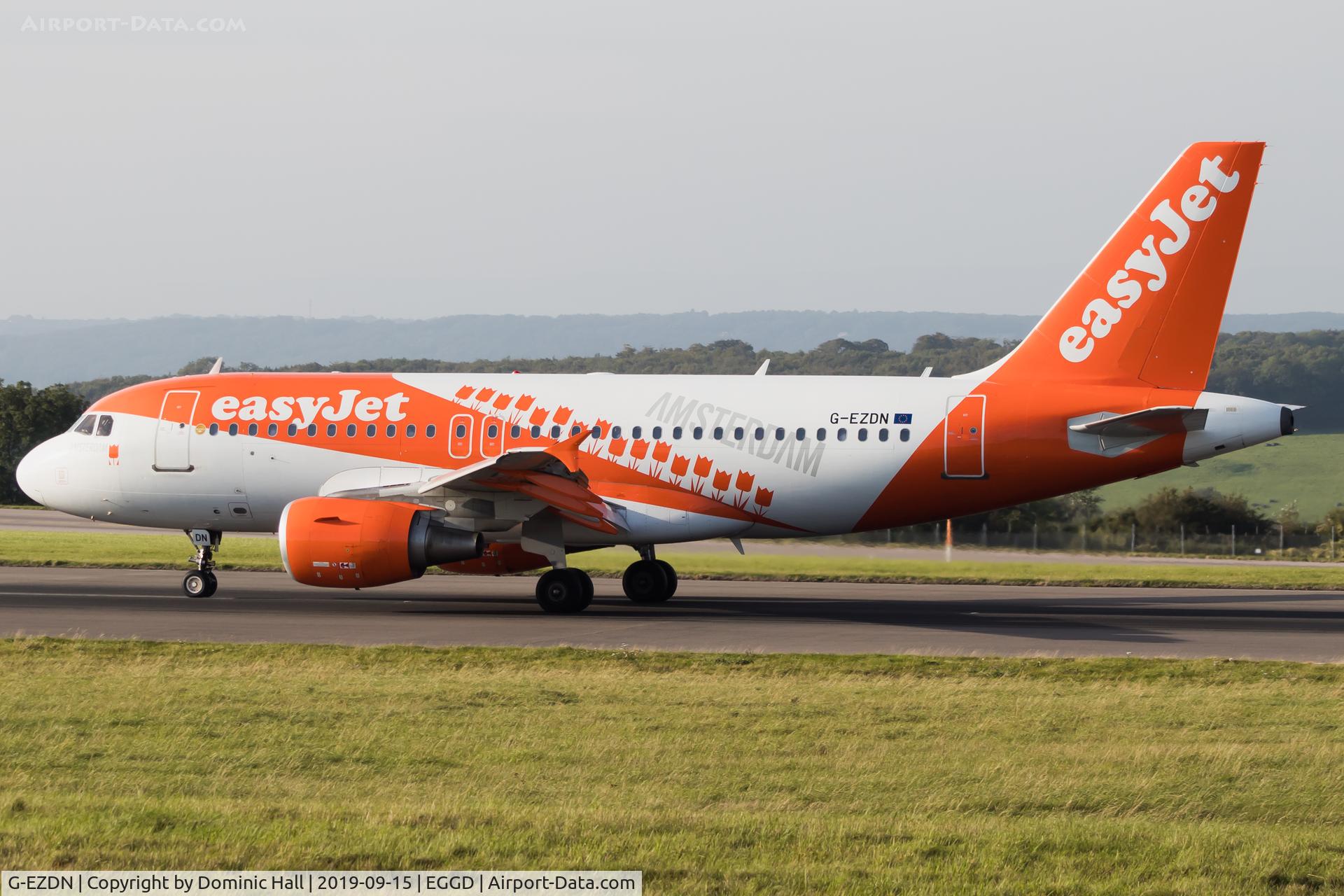 G-EZDN, 2008 Airbus A319-111 C/N 3569, Landing RWY 27