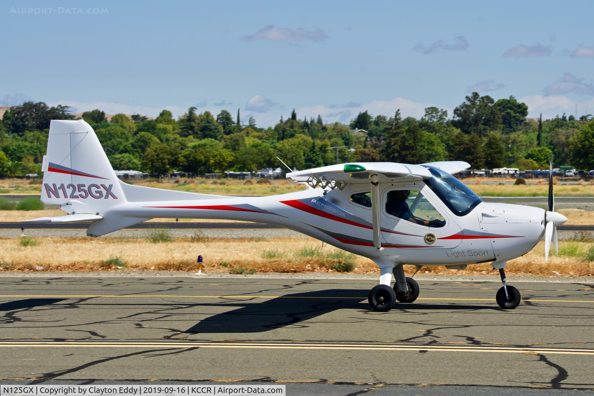 N125GX, 2009 Remos GX C/N 320, Buchanan Field Concord California 2019.