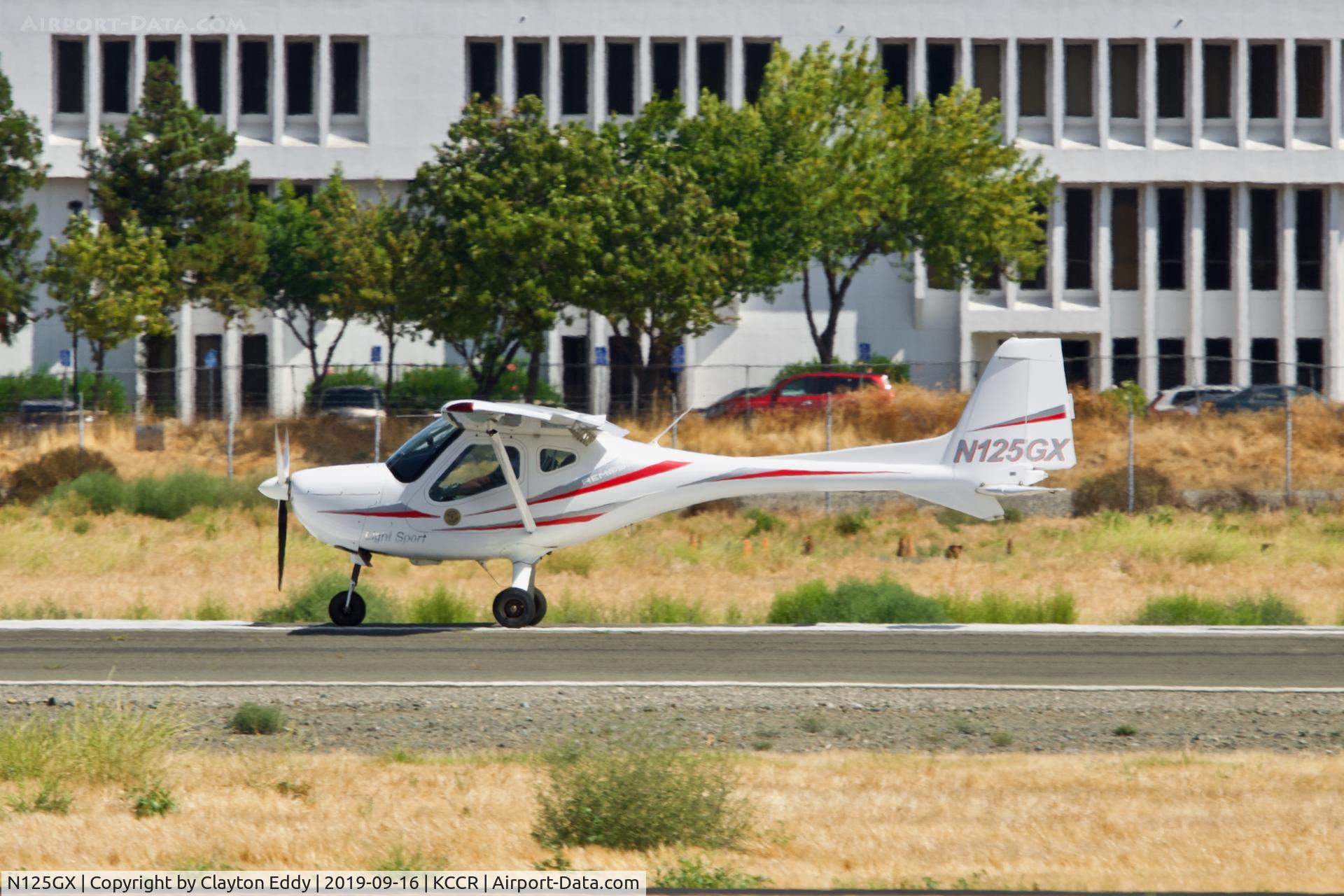 N125GX, 2009 Remos GX C/N 320, Buchanan Field Concord California 2019.