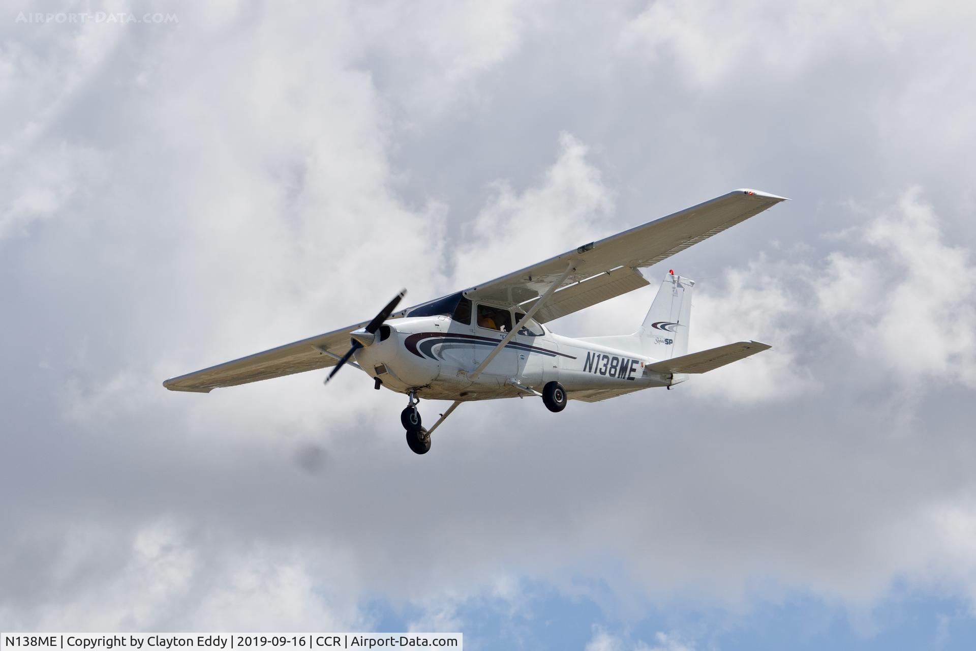 N138ME, 2000 Cessna 172S C/N 172S8422, Buchanan Field Concord California 2019.