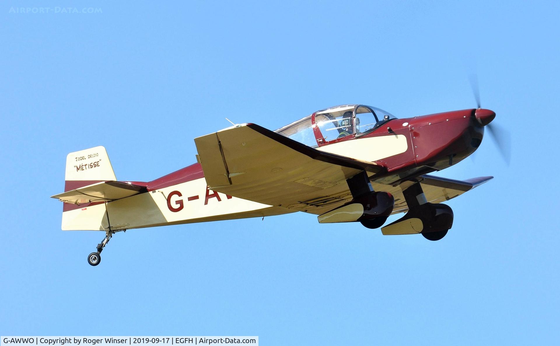 G-AWWO, 1964 CEA Jodel DR-1050 Sicile C/N 552, Visiting Jodel Ambassadeur departing Runway 04.