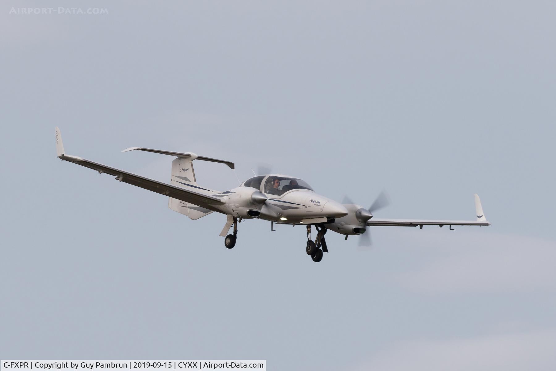 C-FXPR, 2007 Diamond DA 42 C/N 42.AC038, Landing